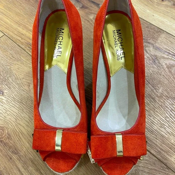 Michael Kors orange suede peep-toe espadrille wedge heels gold-toned hardware - Picture 1 of 6